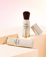 Load image into Gallery viewer, Volume Refresh Dry Shampoo Powder Brush
